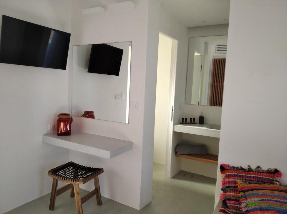 Wabi Luxury Suites & Maisonettes Ios Exterior photo